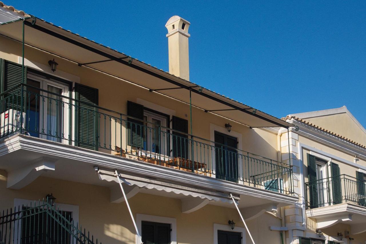 The Bluehouse - Spacious Top Floor Flat With Parking, By Mon Repos Beach Corfu  Eksteriør billede